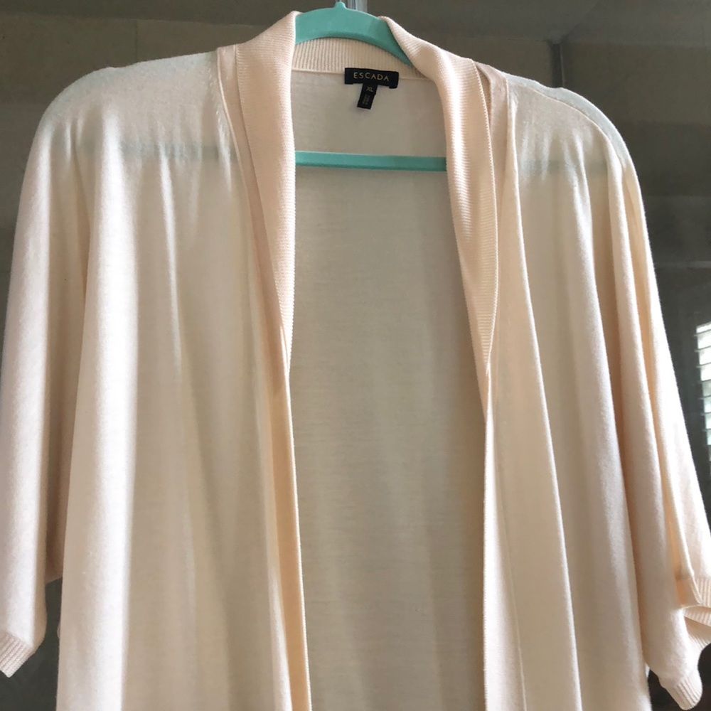 Crean/blue Escada cover/open sweater